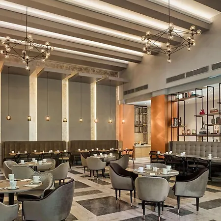 Hotel Park Plaza 4*