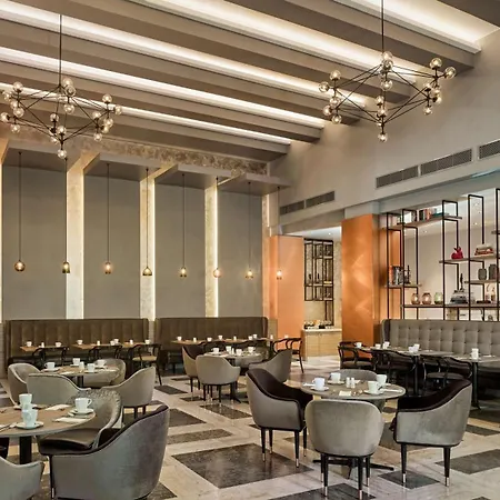Hotel Park Plaza 4*