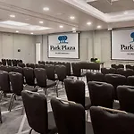 Park Plaza 4*