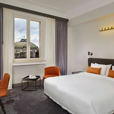 Park Plaza Hotel 4*