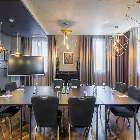 Ξενοδοχείο Park Plaza