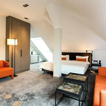 Ξενοδοχείο Park Plaza 4*