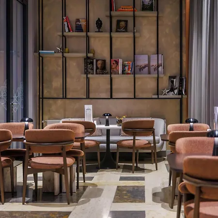 Park Plaza מלון 4*