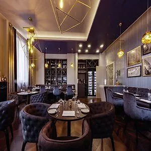 Park Plaza