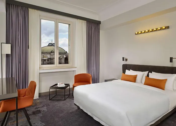 Park Plaza Hotel 4*